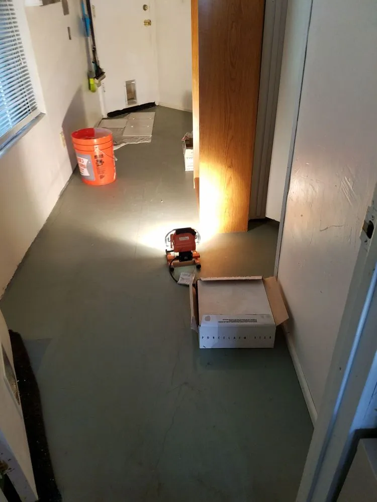 Slide of Sal Handyman