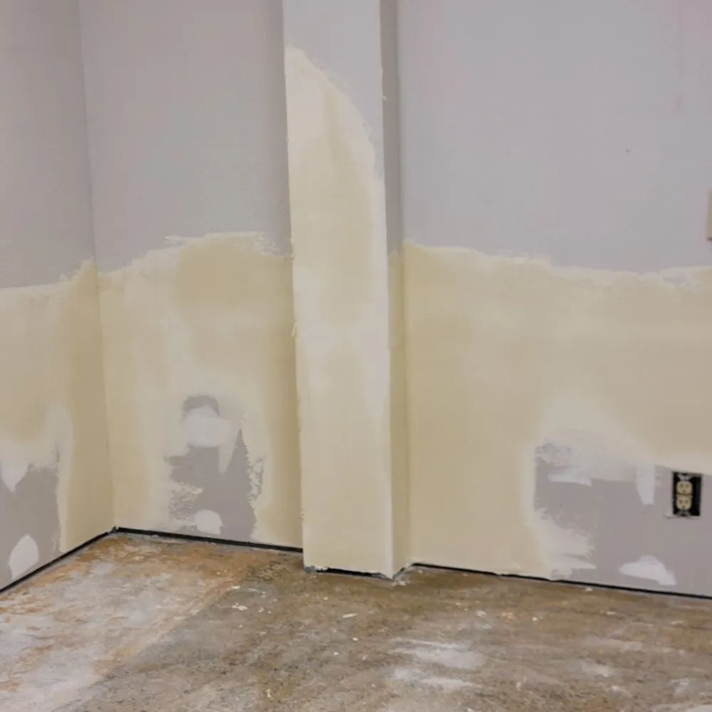 Slide of Samayoa Construction