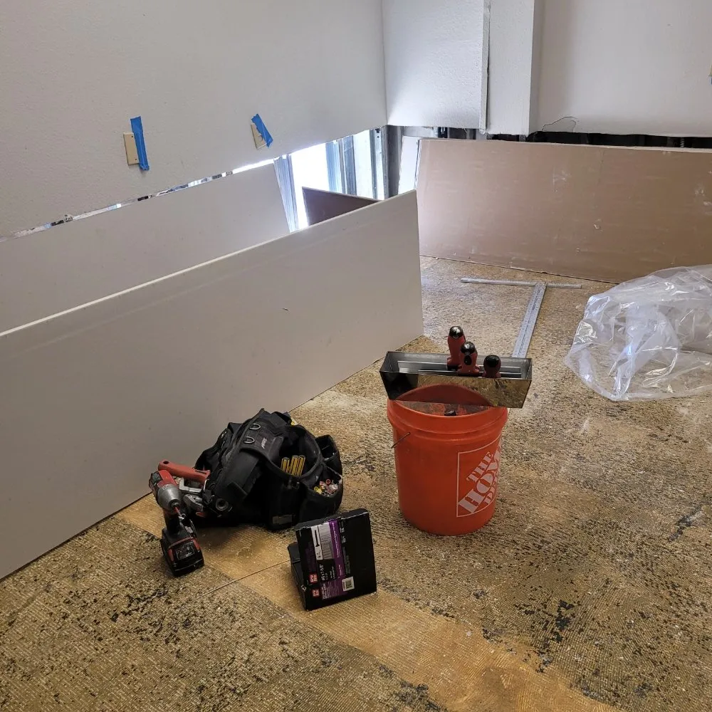 Slide of Samayoa Construction