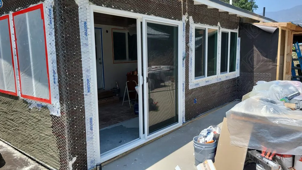 Slide of Samayoa Construction