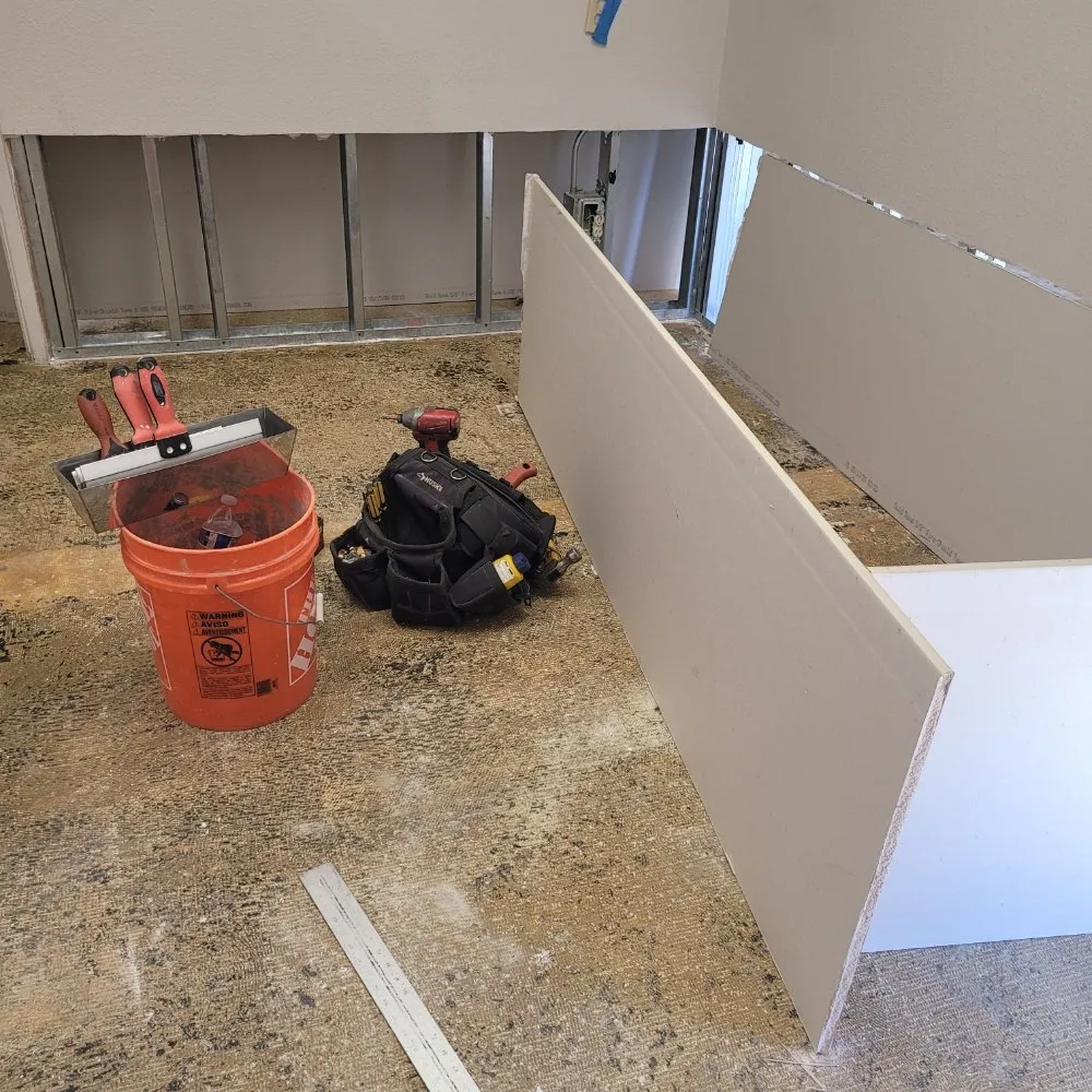 Slide of Samayoa Construction