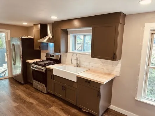 San Miguel construction Logo