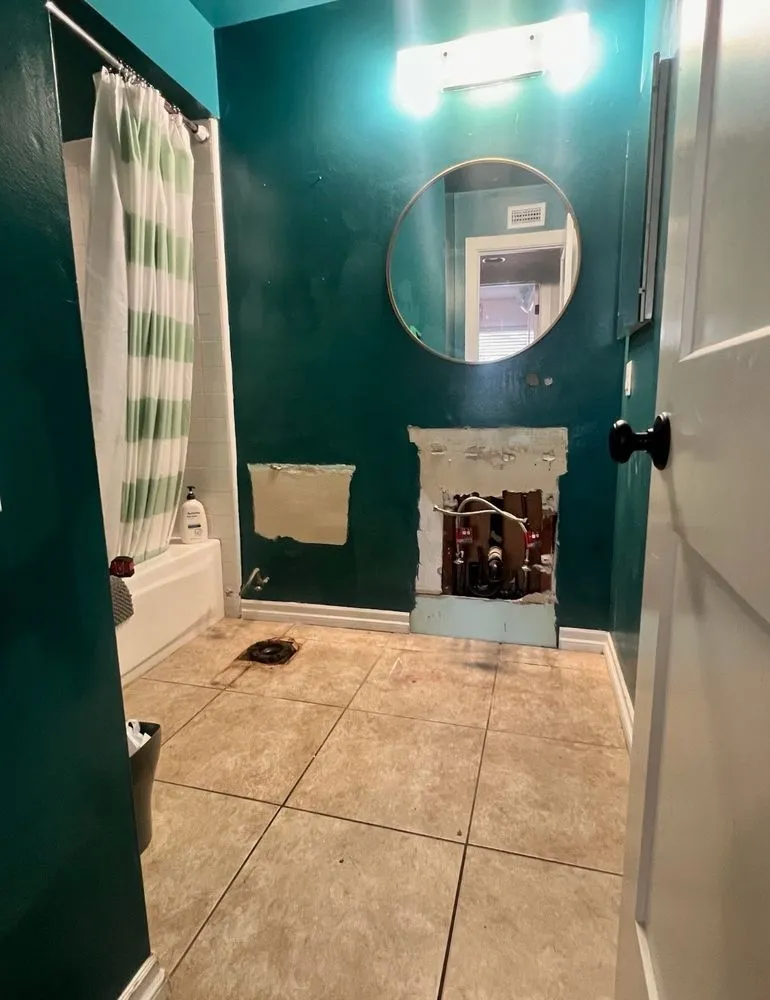 Expert emergency plumbing in Costa Mesa, CA by Sanford Plumbing Services