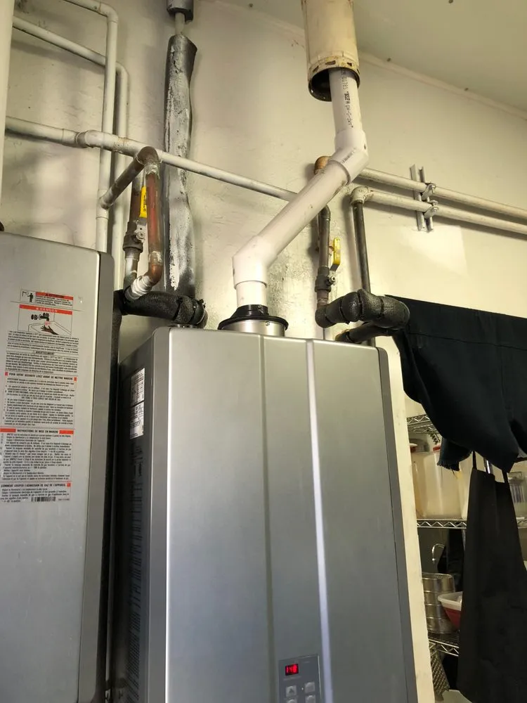 Emergency emergency plumbing for homes in Santa Clarita, CA by Santa Clarita Tankless Water Heaters