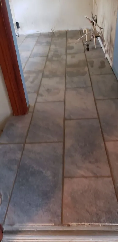 Slide of Santana construction and Landscaping