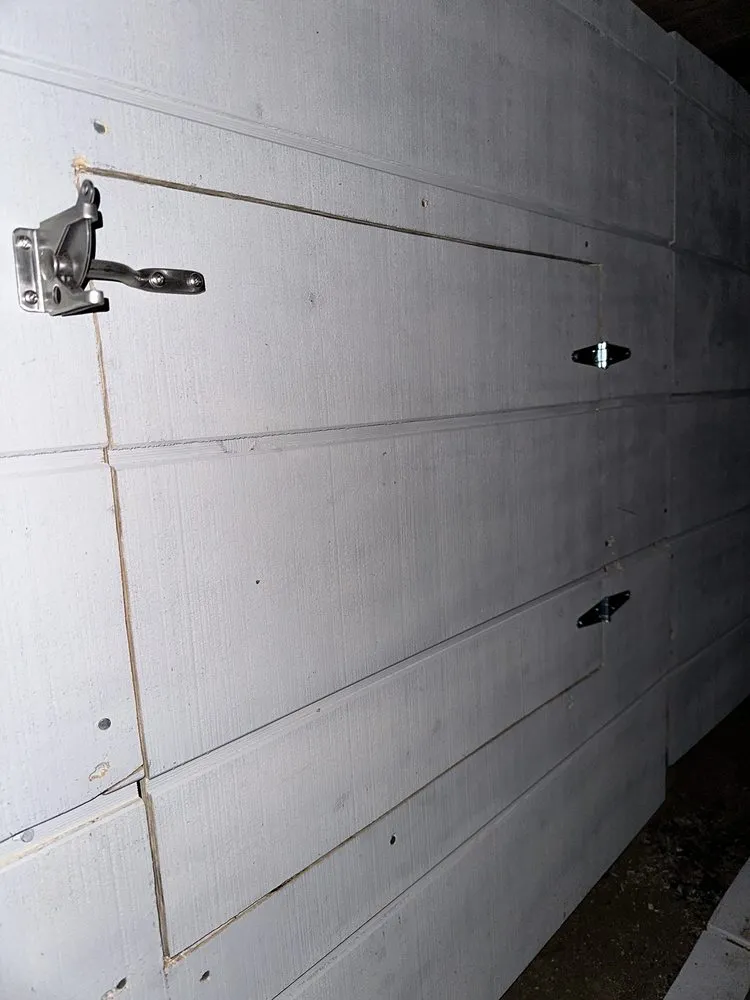 Slide of Santos Sazo Handyman