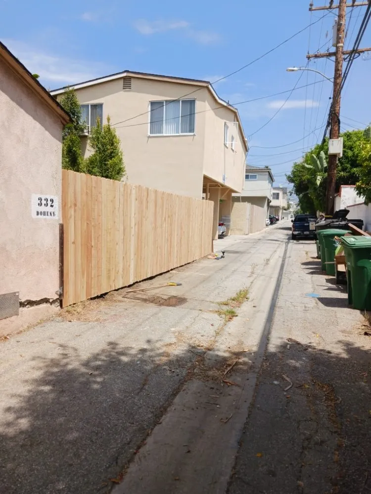 Slide of Santos Sazo Handyman