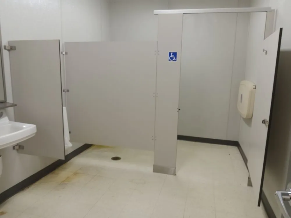 Slide of S.A.R Service and Remodeling