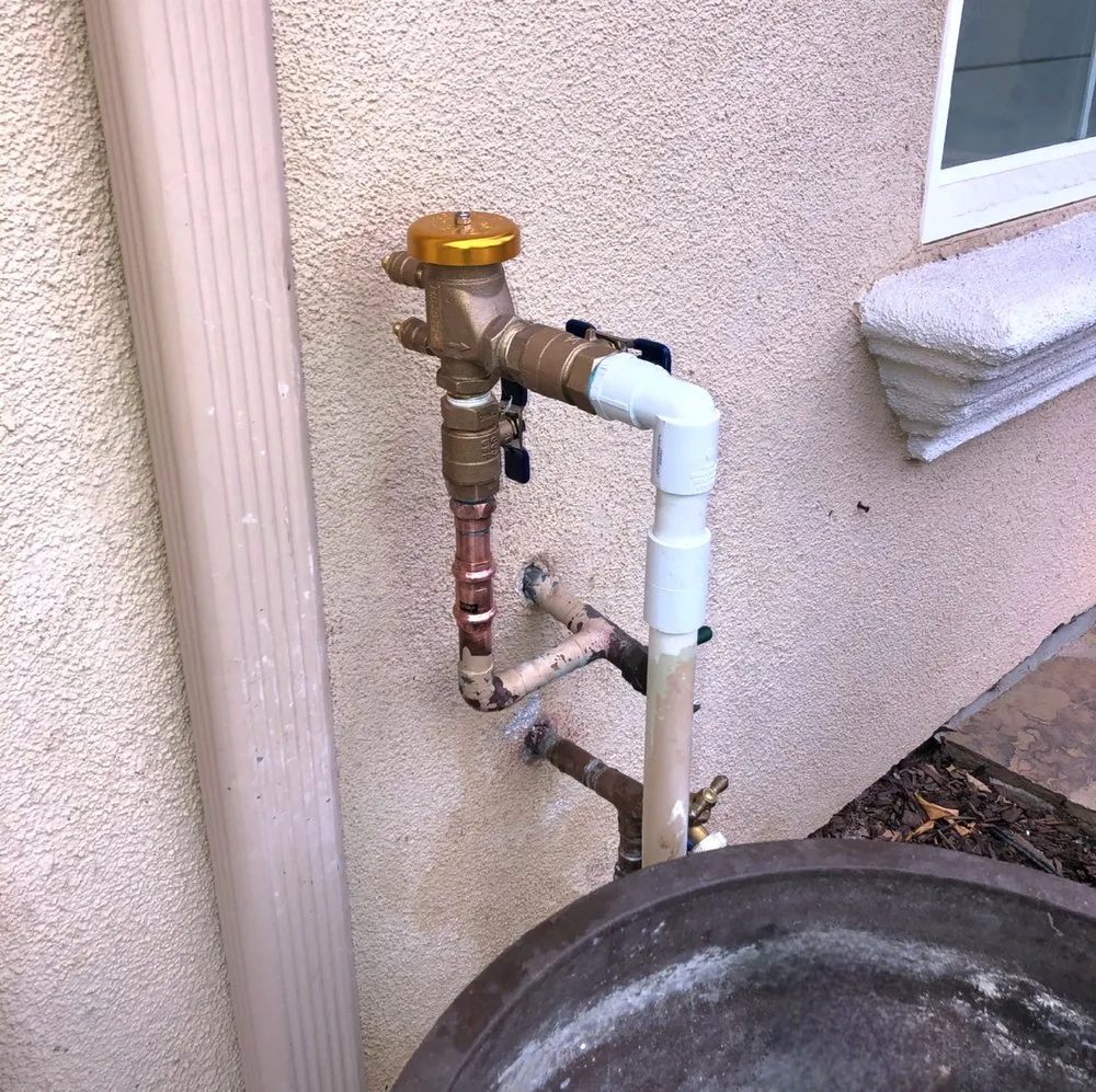 Expert emergency plumbing service in Los Alamitos, CA - Sara's Best Plumbing