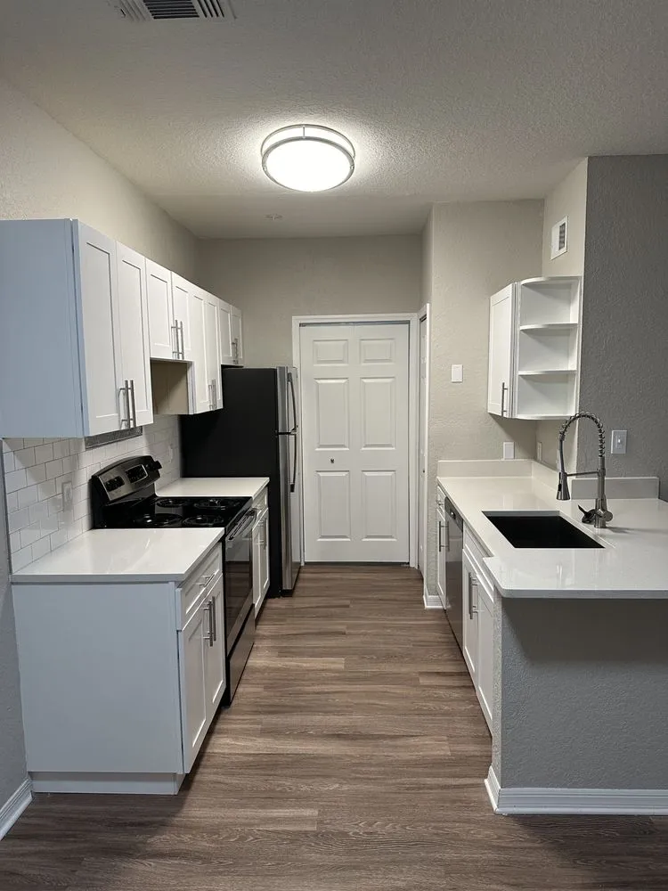 Slide of Saul Guedez Koch Handyman