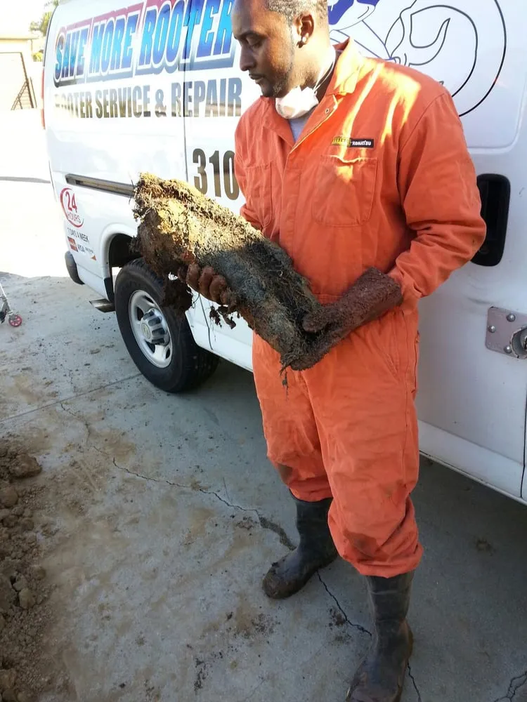 Expert pipe repair service in Los Angeles, CA - Save More Rooter & Plumbing