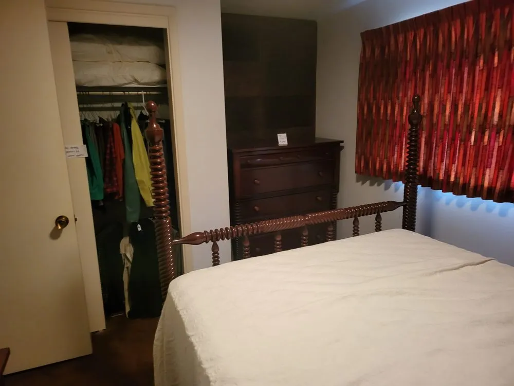 Slide of Savin Spaces Junk Removal