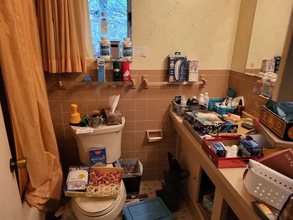 Emergency drain cleaning service in Wellsville, OH - Savin Spaces Junk Removal