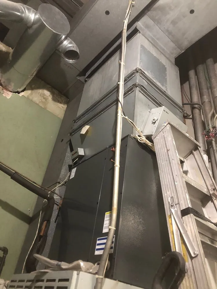 Slide of Scarlet Oak Heating & Cooling