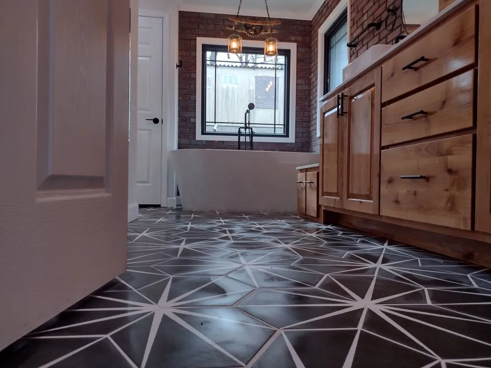 Slide of Semper Fi Contracting