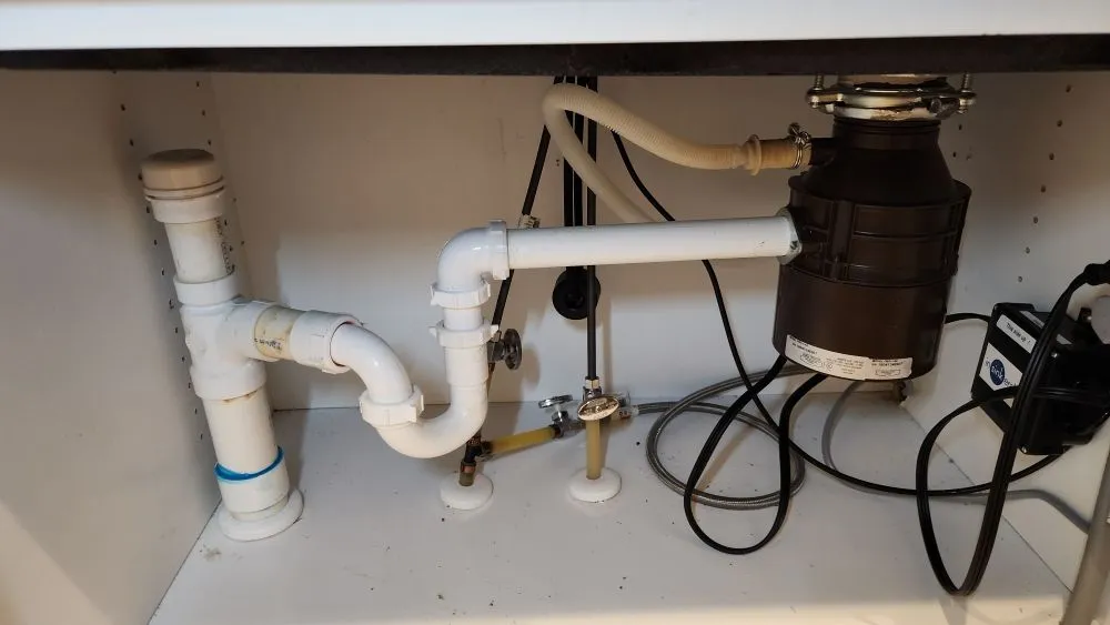 Slide of Sergei Pluming Services