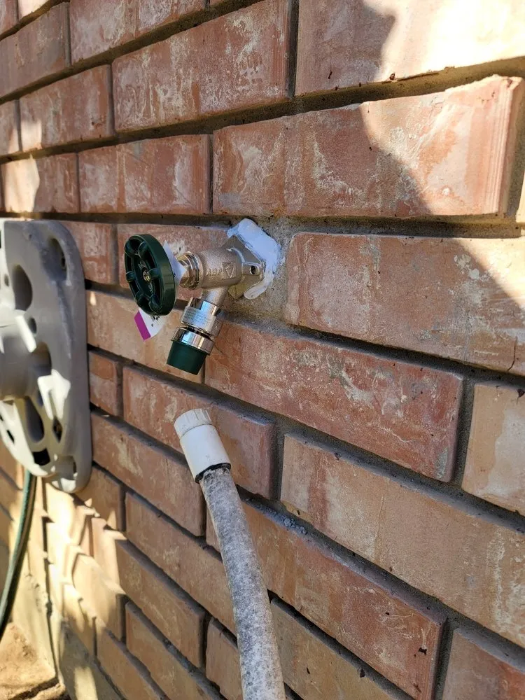 Slide of Sergio Aranda Plumbing