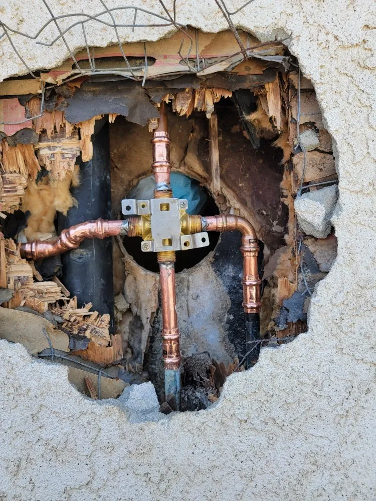 Slide of Sergio's Dedicated Plumber and Technician