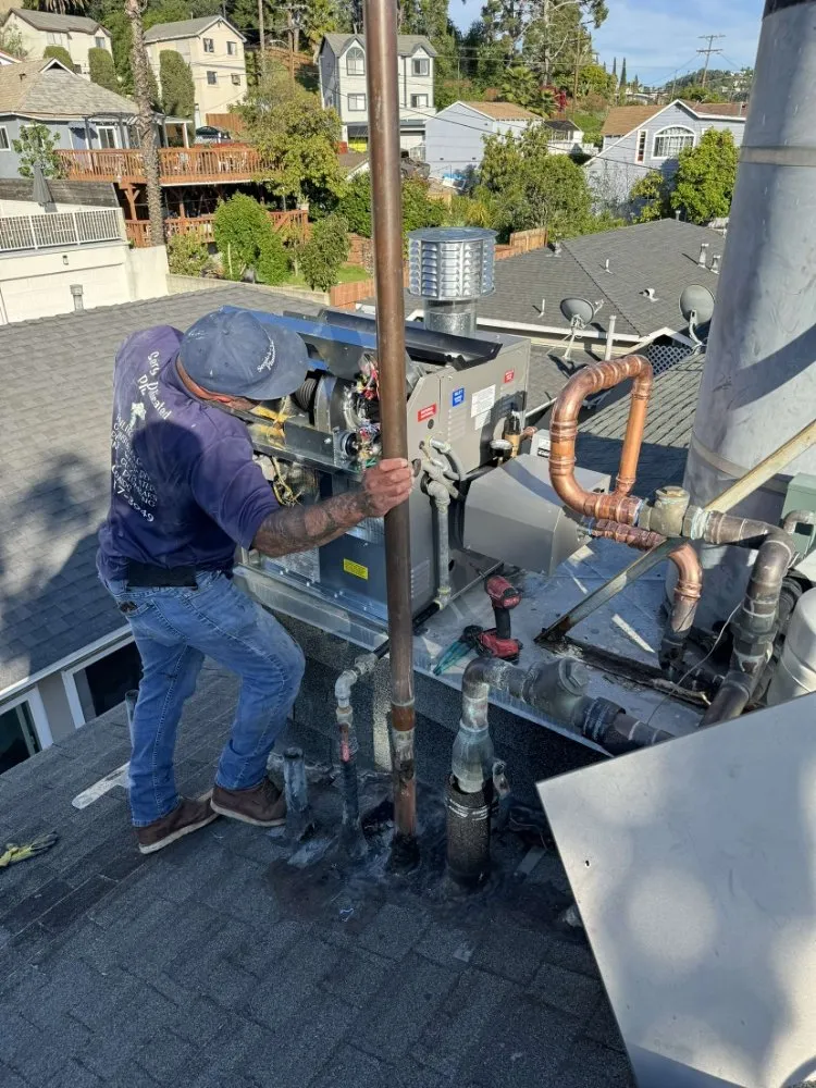 Expert water heater service experts serving Los Angeles, CA - Sergio's Dedicated Plumber and Technician