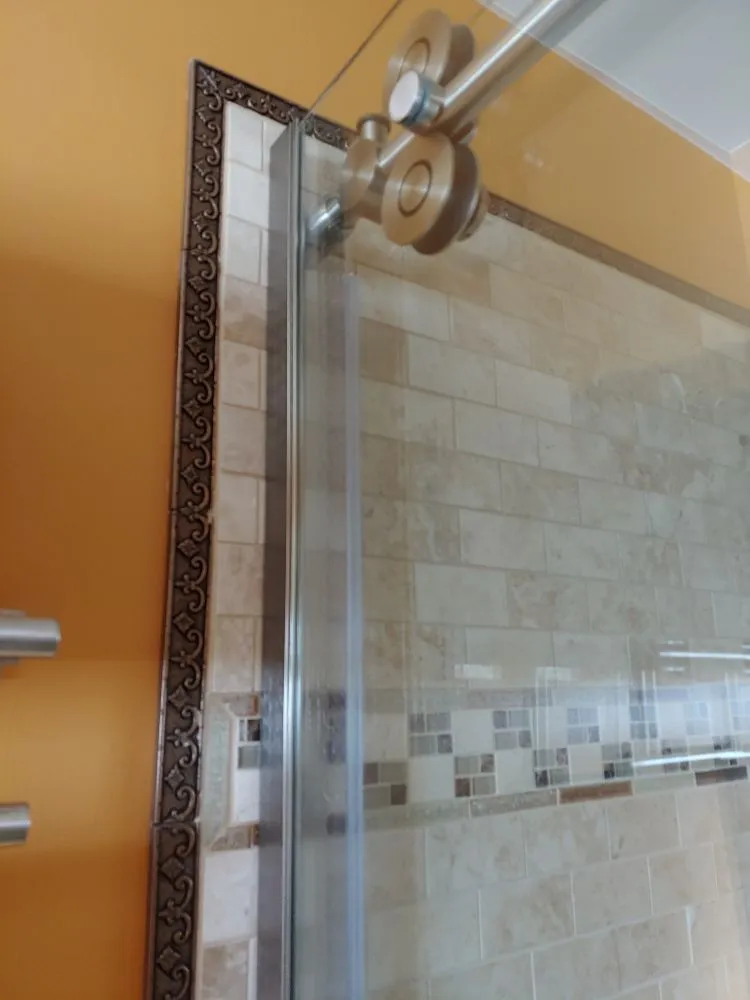 Slide of Serras Home Repair