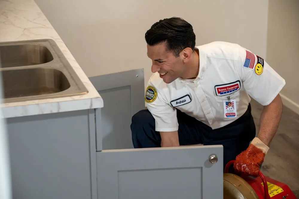 Affordable emergency plumbing experts serving Los Angeles, CA - Service Champions Plumbing, Heating & AC - LA