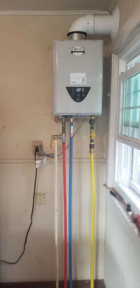 Professional water heater service experts serving D'iberville, MS - Service Experts Plumbing