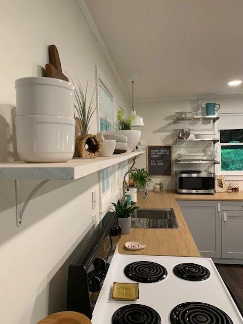 Slide of Shires handyman service