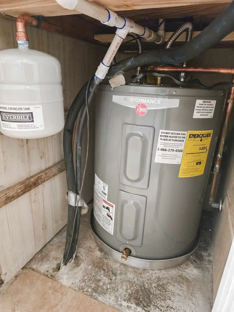 Emergency emergency plumbing experts serving Pensacola, FL - Shoreline Plumbing Solutions