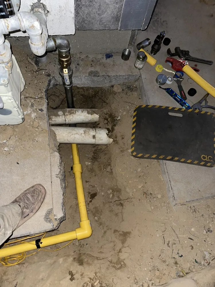 Top-rated drain cleaning for homes in Santa Clarita, CA by Side City Plumbing