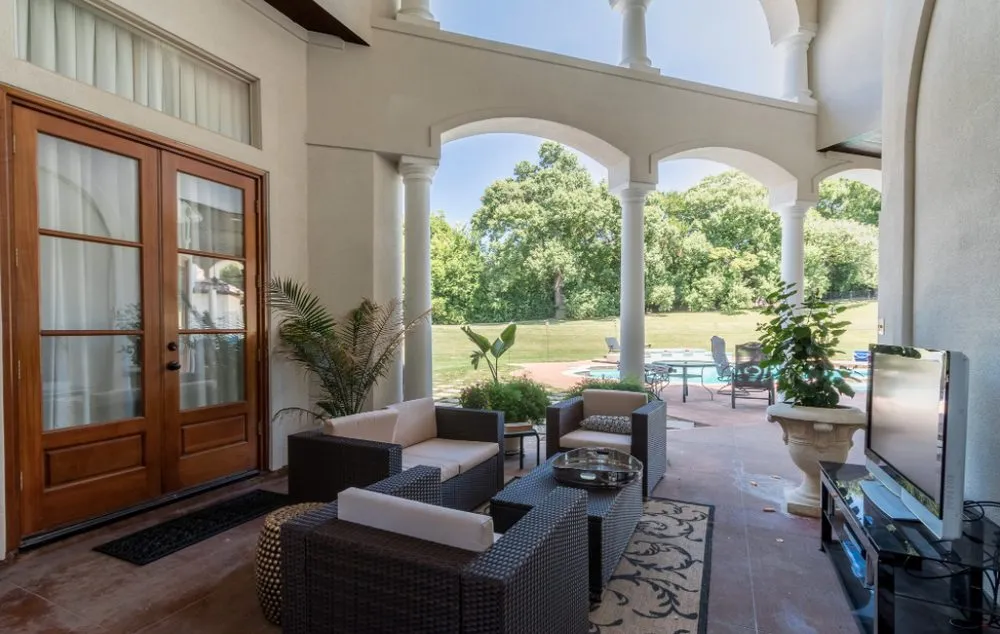 Slide of Signature Painting & Remodeling