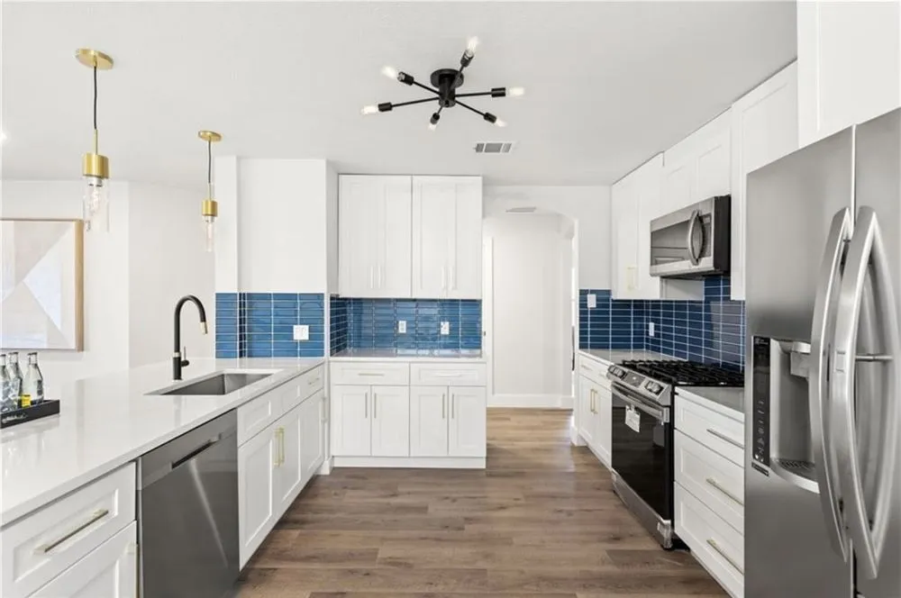 Slide of Silicon Hills Construction Services