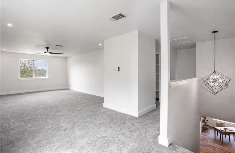 Slide of Silicon Hills Construction Services