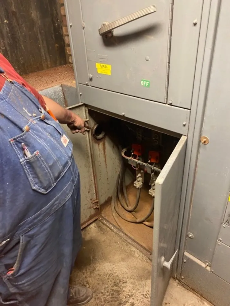 Top-rated plumbing repair experts serving Chicago, IL - Sims & Sons Electric and Plumbing