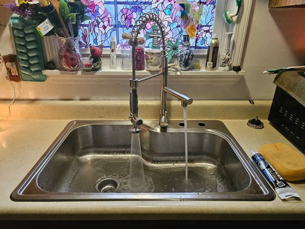 Trusted emergency plumbing service in Columbiaville, MI - Sinks & Sewers
