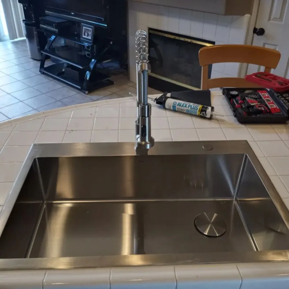 Slide of Smart & Handy Home Solutions