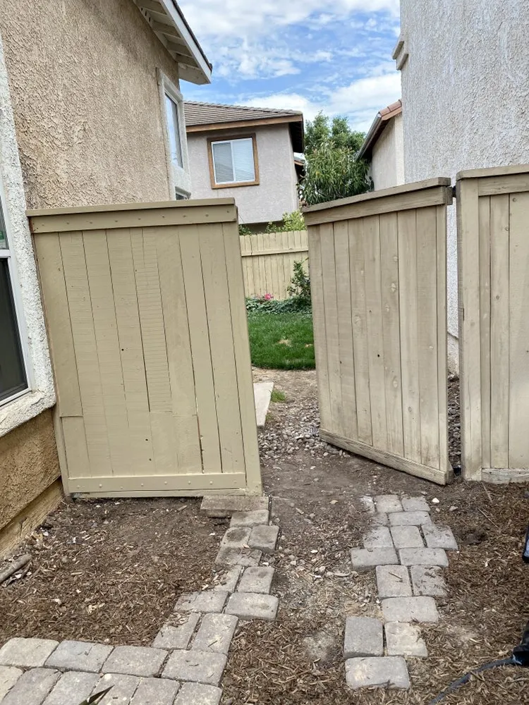 Slide of Smitty Services