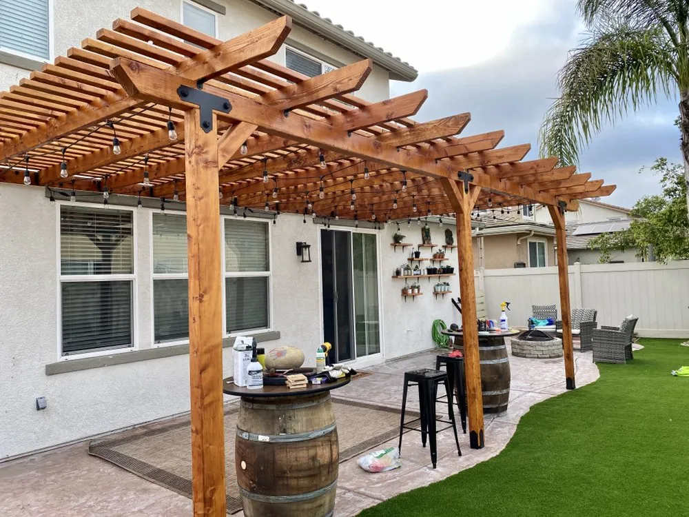 Slide of Smitty Services