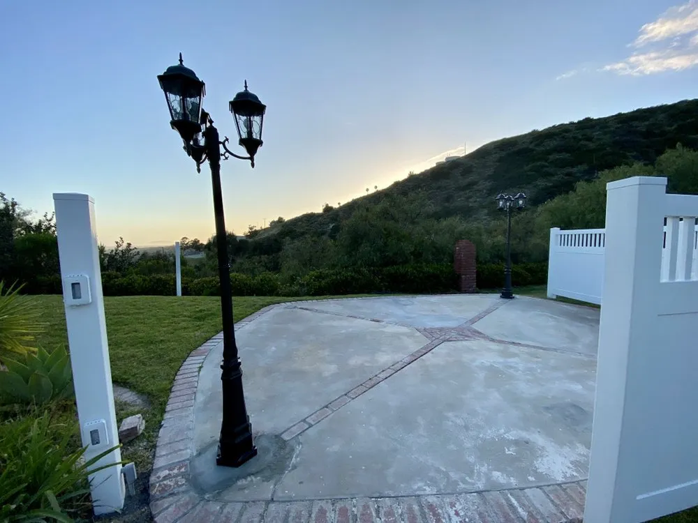 Slide of Smitty Services