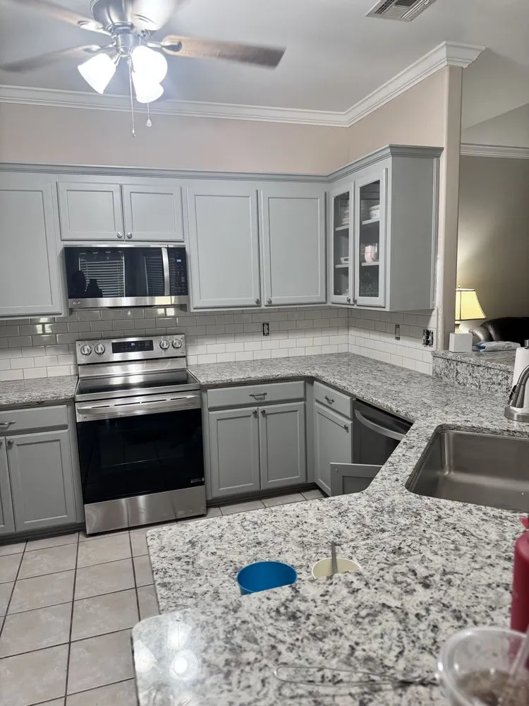 Slide of SmittyBuilt Construction