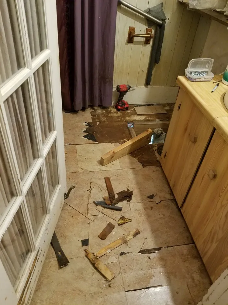 Slide of SmittyBuilt Construction