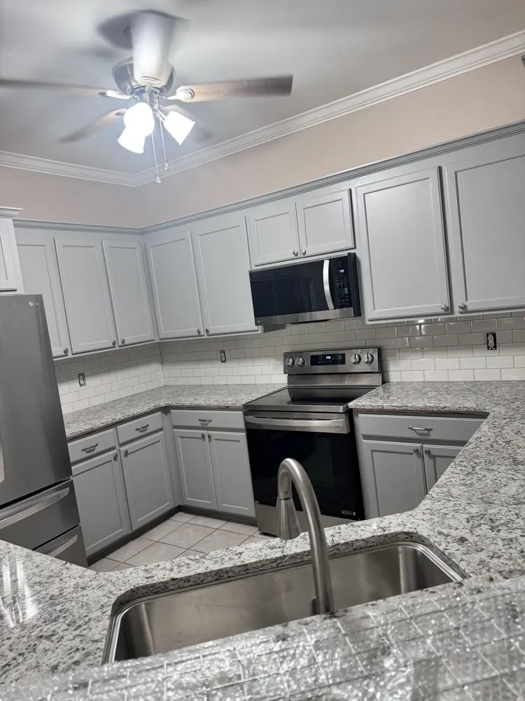 Slide of SmittyBuilt Construction