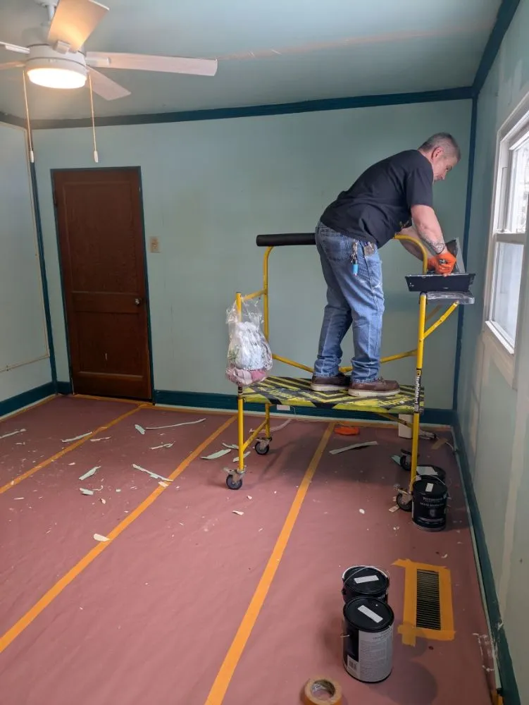 Slide of Smittys Do It all