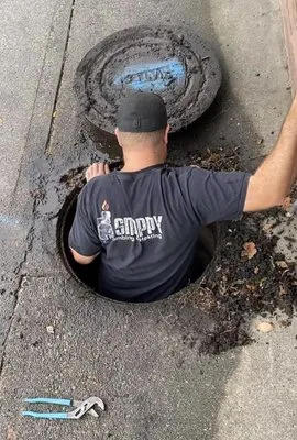 Snappy Plumbing & Heating Logo