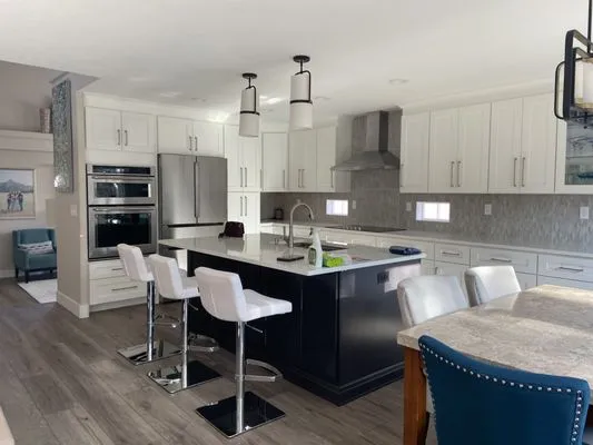 SNR Contractors & Associates Logo