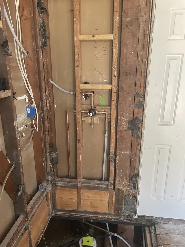 Affordable drain cleaning in Paramount, CA by So Cali Plumbing