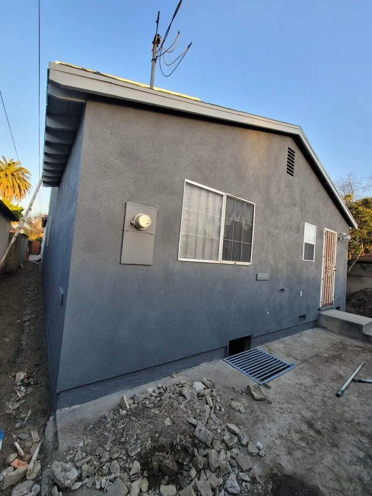 Slide of Socal Handyman Zaldivar