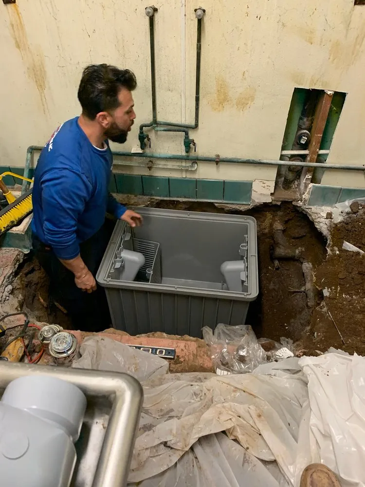 Slide of Solid Plumbing & Drains