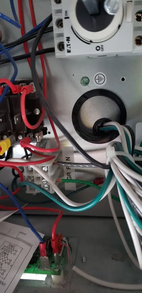 Slide of Solis Electric