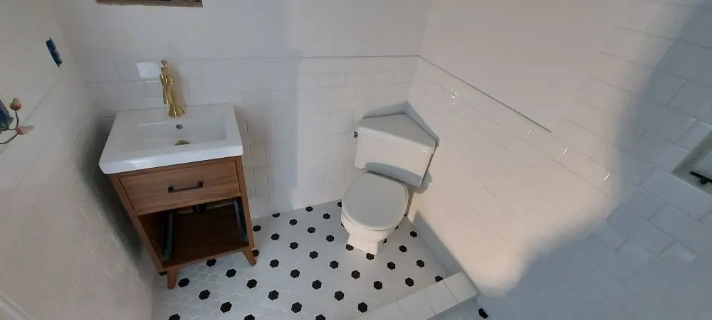 Slide of Solutionz Plumbing