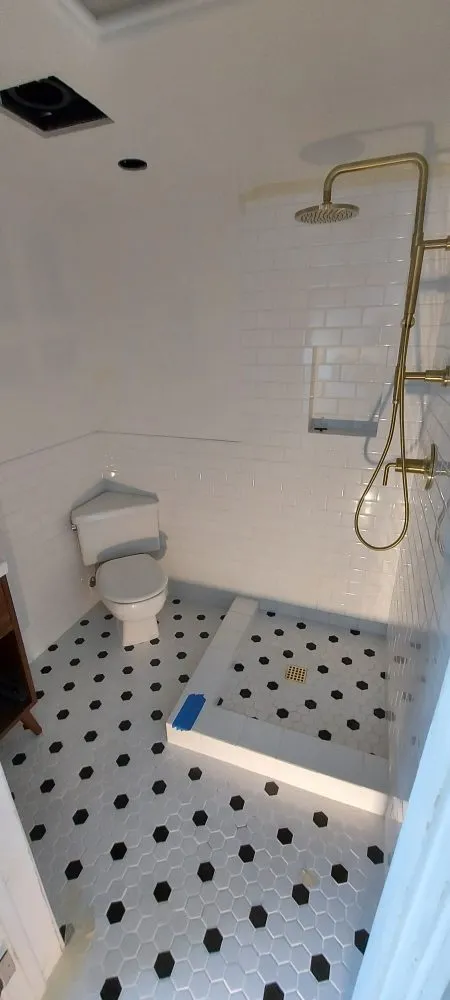 Slide of Solutionz Plumbing